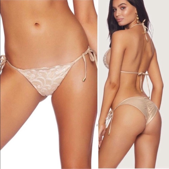 Beach Bunny Rosie Bikini Set - Picture 2 of 6